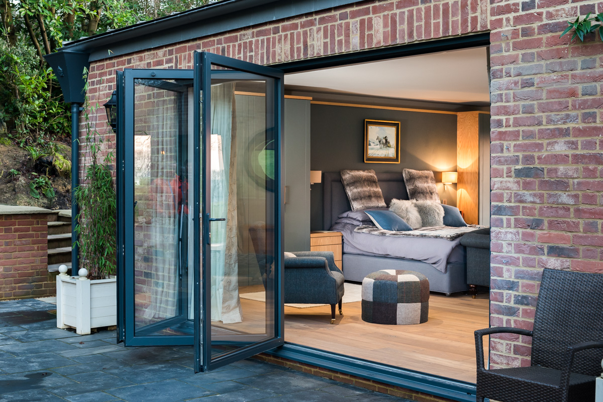 aluminum folding door
