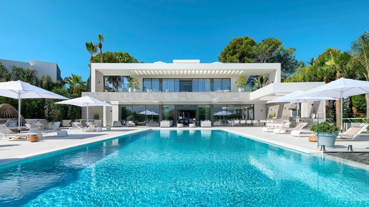 luxury house